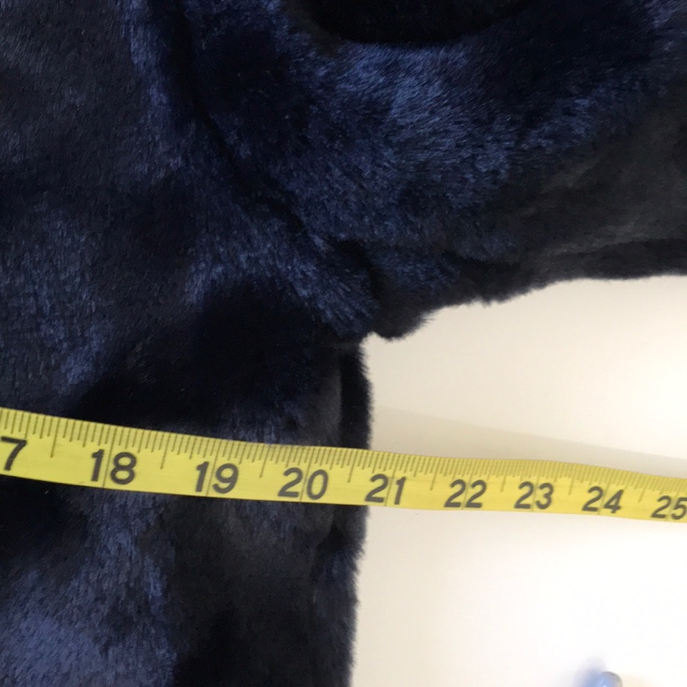 H&M navy blue faux fur jacket coat - Picture 7 of 8
